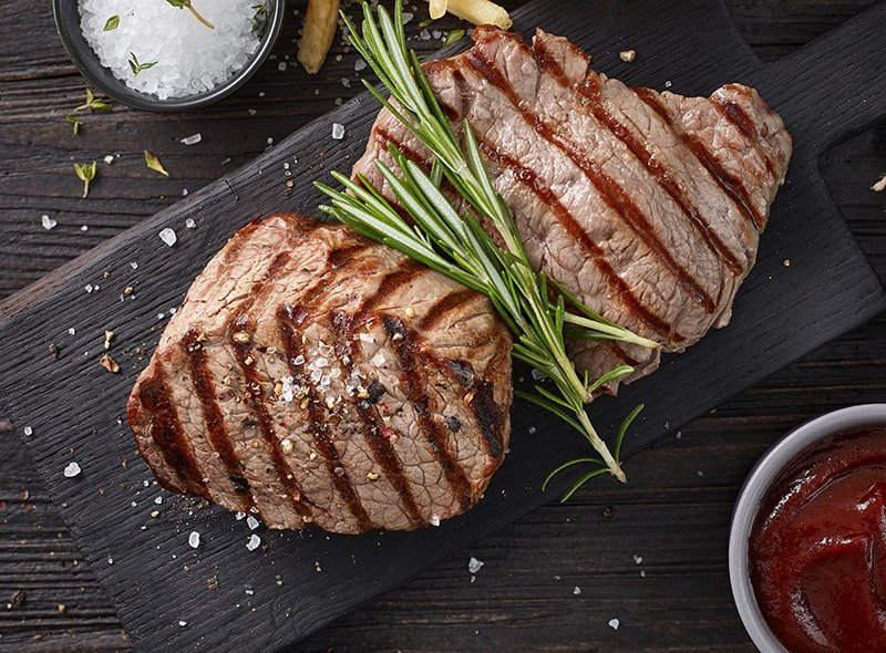 grilled-beef-steaks-D3L92ZW-min-1.jpg